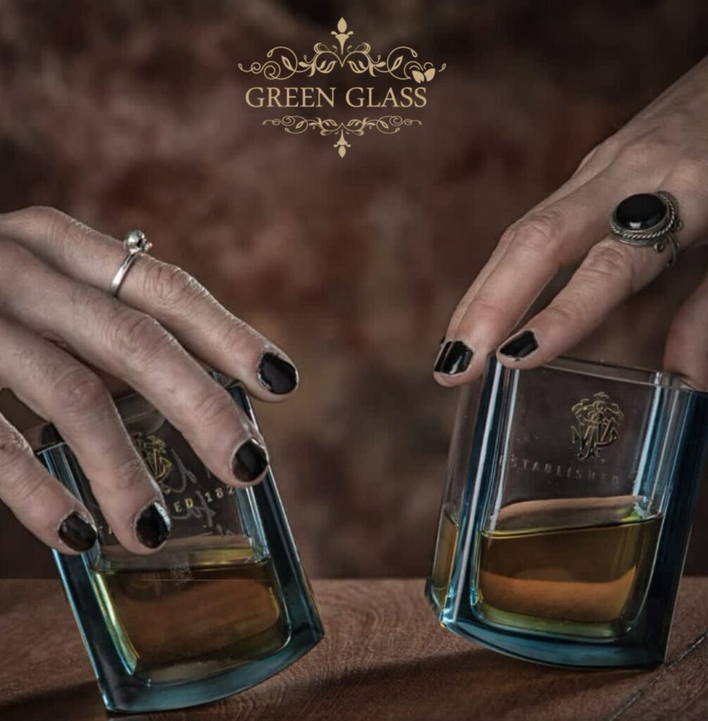 el mejor vaso de whisky en el mundo el Johnnie Walker Blue EXTREME creado por el artista Lanchi de Green Glass Argentina